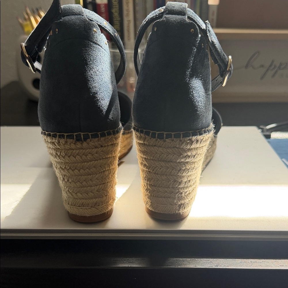 kate spade Navy Suede Espadrille Ankle-Strap Flats. Like new condition 🫶🏻 - Picture 3 of 8